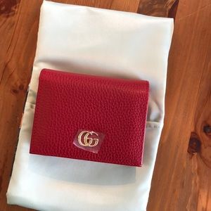 Brand new gucci "pettite marmont wallet card case"
